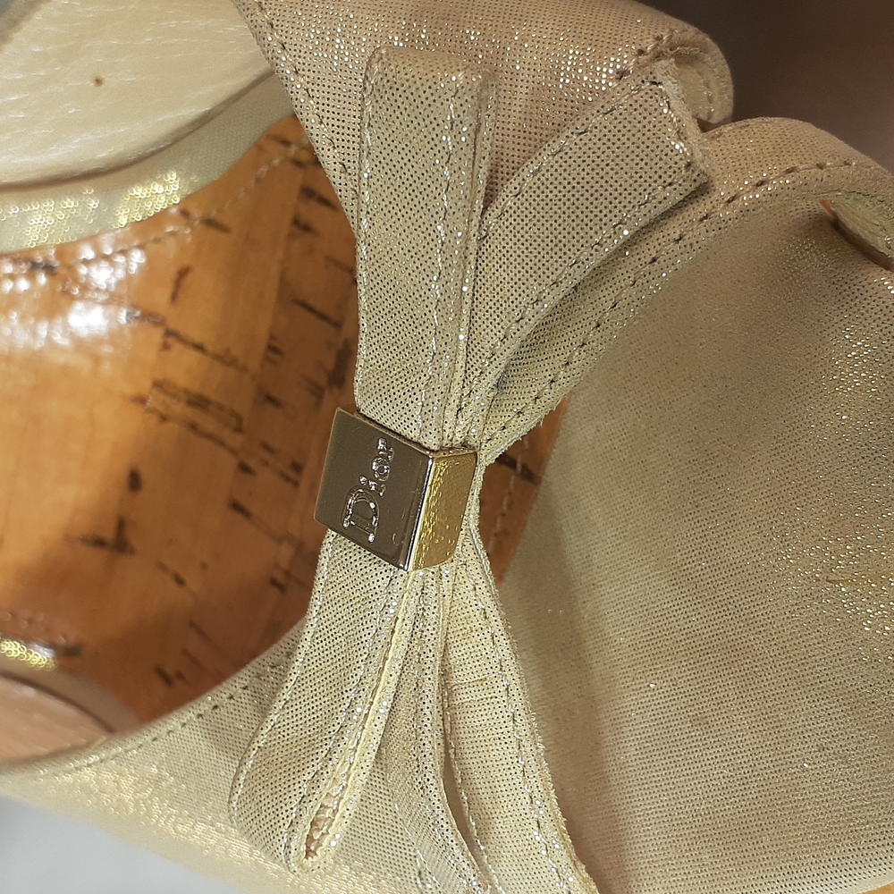 Christian Dior gold heels - Picture 5 of 11